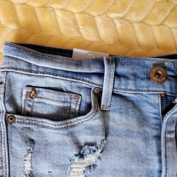 LEVIS DENIZEN High Rise Cheeky shorts - Picture 4 of 5